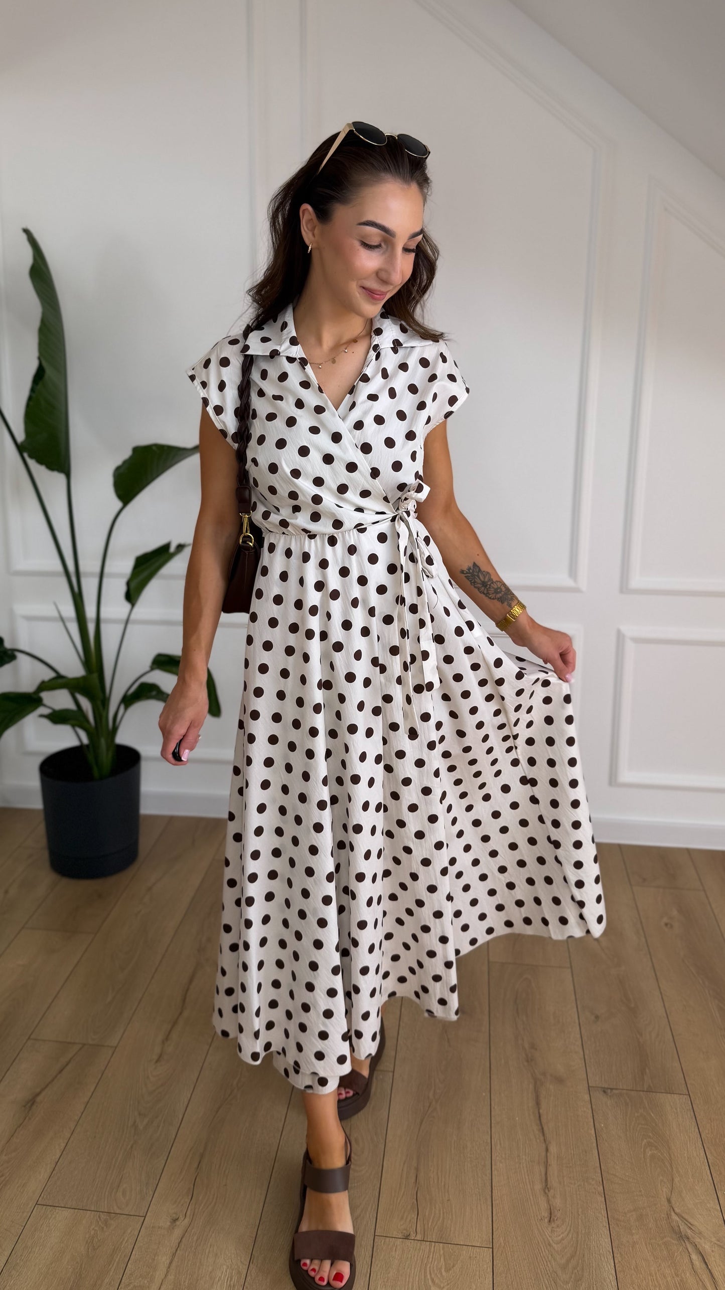 Sukienka DOTTY - ecru w czekoladowe grochy