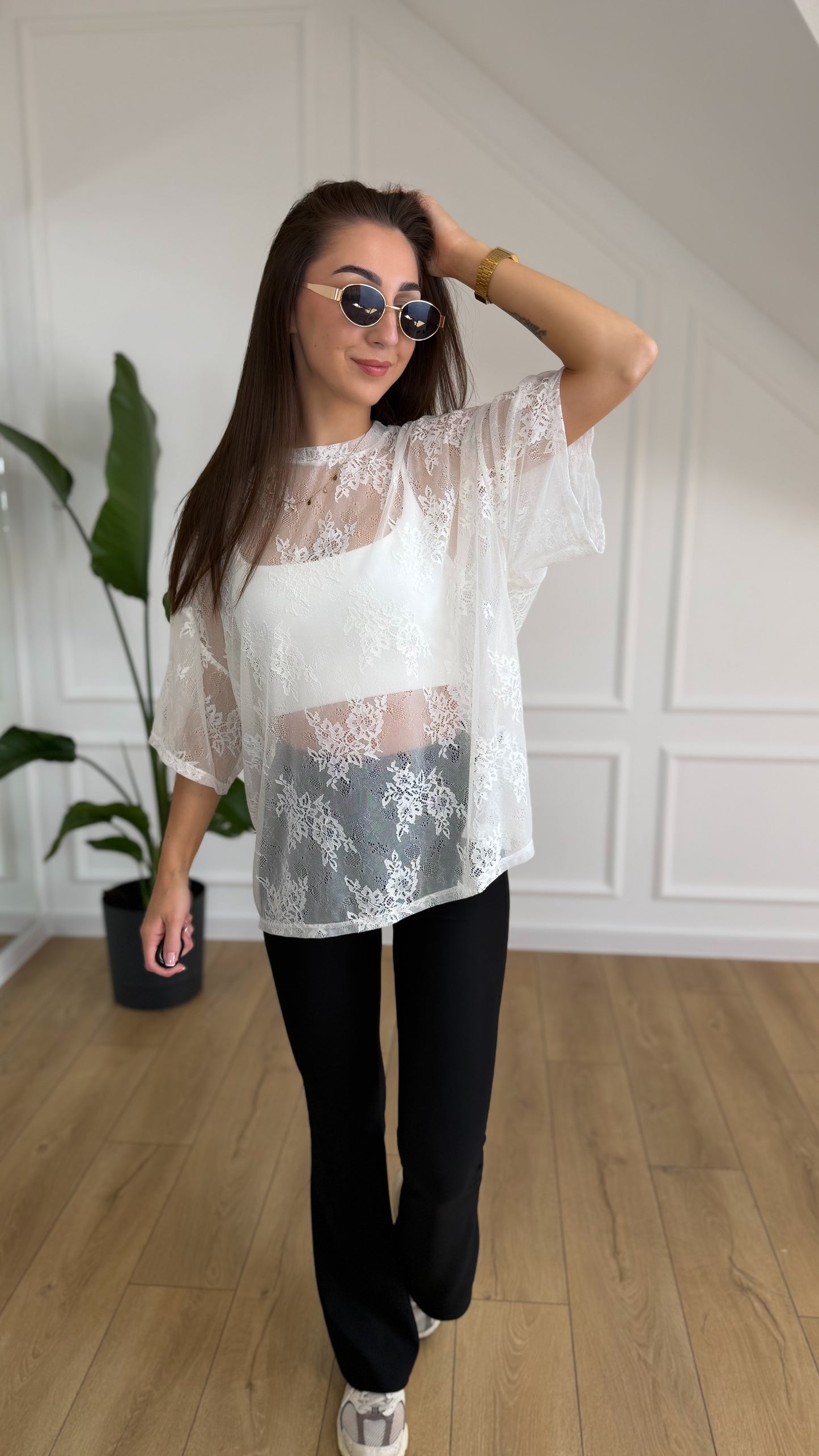 T-shirt PERLA - oversize z koronki BIAŁY
